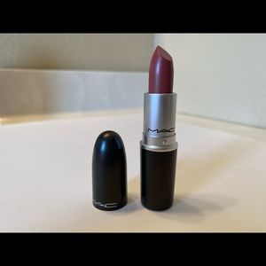 MAC lipstick “Spirit”